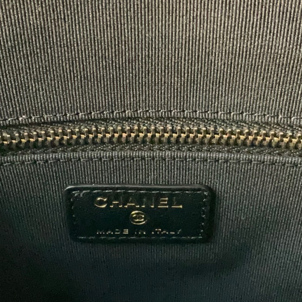 🌹 CHANEL LARGE POUCH WITH FOLDABLE TOTE BAG 🌹NWT🌹 - Picture 15 of 16